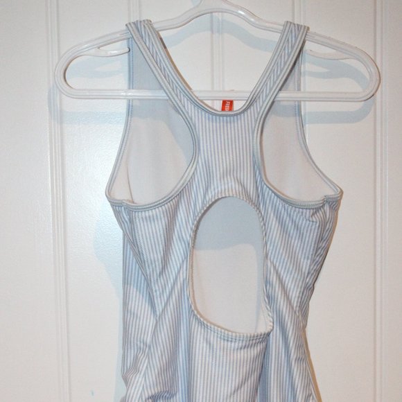 3/$20 🏷 Joe Fresh One Piece Swim Suit Size 6 - Picture 2 of 4